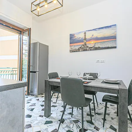 Magnolia House 3 Bedrooms And 3 Private Parking By Ml White House *