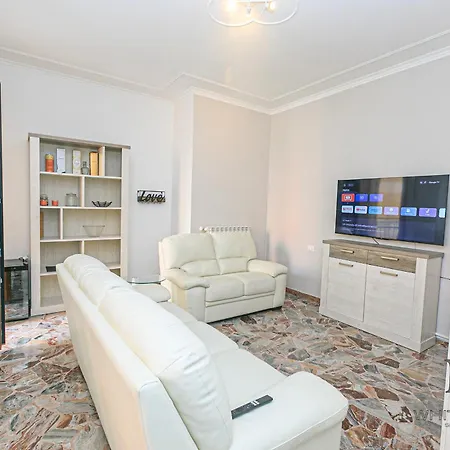 דירה Magnolia House 3 Bedrooms And Parking By Ml White House ג'נובה