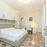 Daire Magnolia House 3 Bedrooms And 3 Private Parking By Ml White House