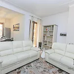 Daire Magnolia House 3 Bedrooms And 3 Private Parking By Ml White House