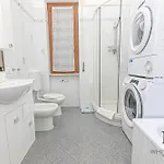 Magnolia House 3 Bedrooms And 3 Private Parking By Ml White House