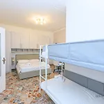 Magnolia House 3 Bedrooms And 3 Private Parking By Ml White House Genova