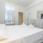 Magnolia House 3 Bedrooms And 3 Private Parking By Ml White House Daire