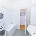 Magnolia House 3 Bedrooms And 3 Private Parking By Ml White House