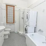 Daire Magnolia House 3 Bedrooms And 3 Private Parking By Ml White House Cenova
