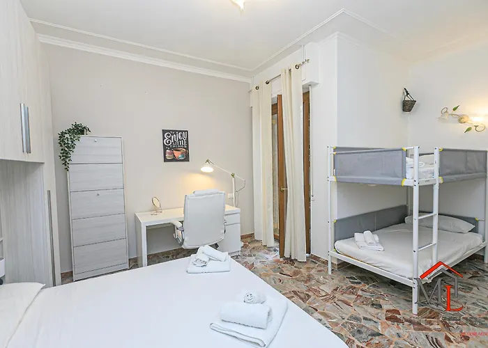 Magnolia House 3 Bedrooms And Parking By Ml White House جنوة