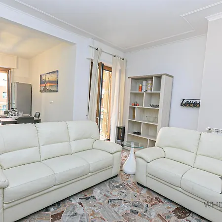 Apartament Magnolia House 3 Bedrooms And 3 Private Parking By Ml White House