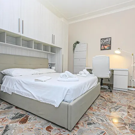 Magnolia House 3 Bedrooms And 3 Private Parking By Ml White House *