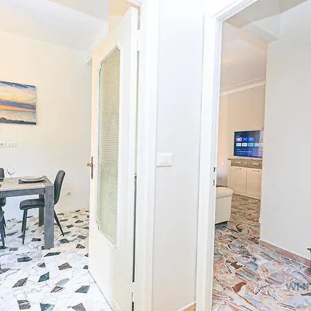 Apartament Magnolia House 3 Bedrooms And 3 Private Parking By Ml White House