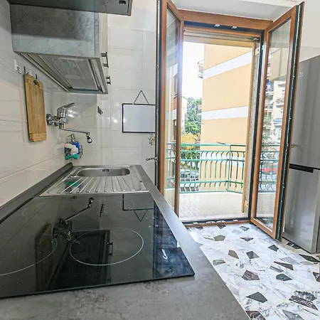 Magnolia House 3 Bedrooms And 3 Private Parking By Ml White House Apartament Genua
