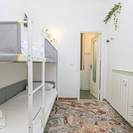Magnolia House 3 Bedrooms And 3 Private Parking By Ml White House Lägenhet *
