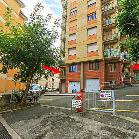 Magnolia House 3 Bedrooms And 3 Private Parking By Ml White House Lägenhet
